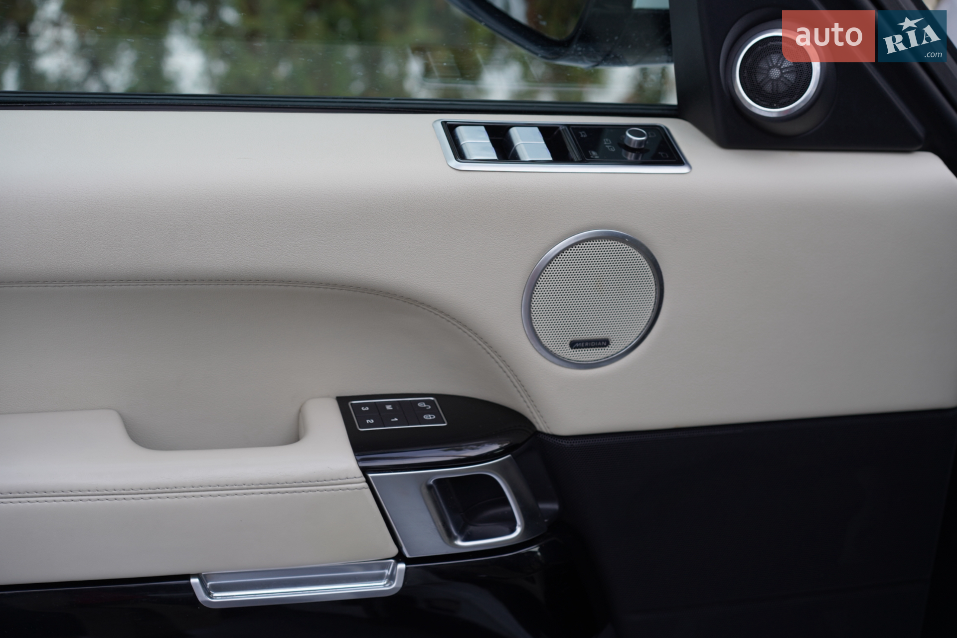 2016 Land Rover Range Rover - мініатюра 11