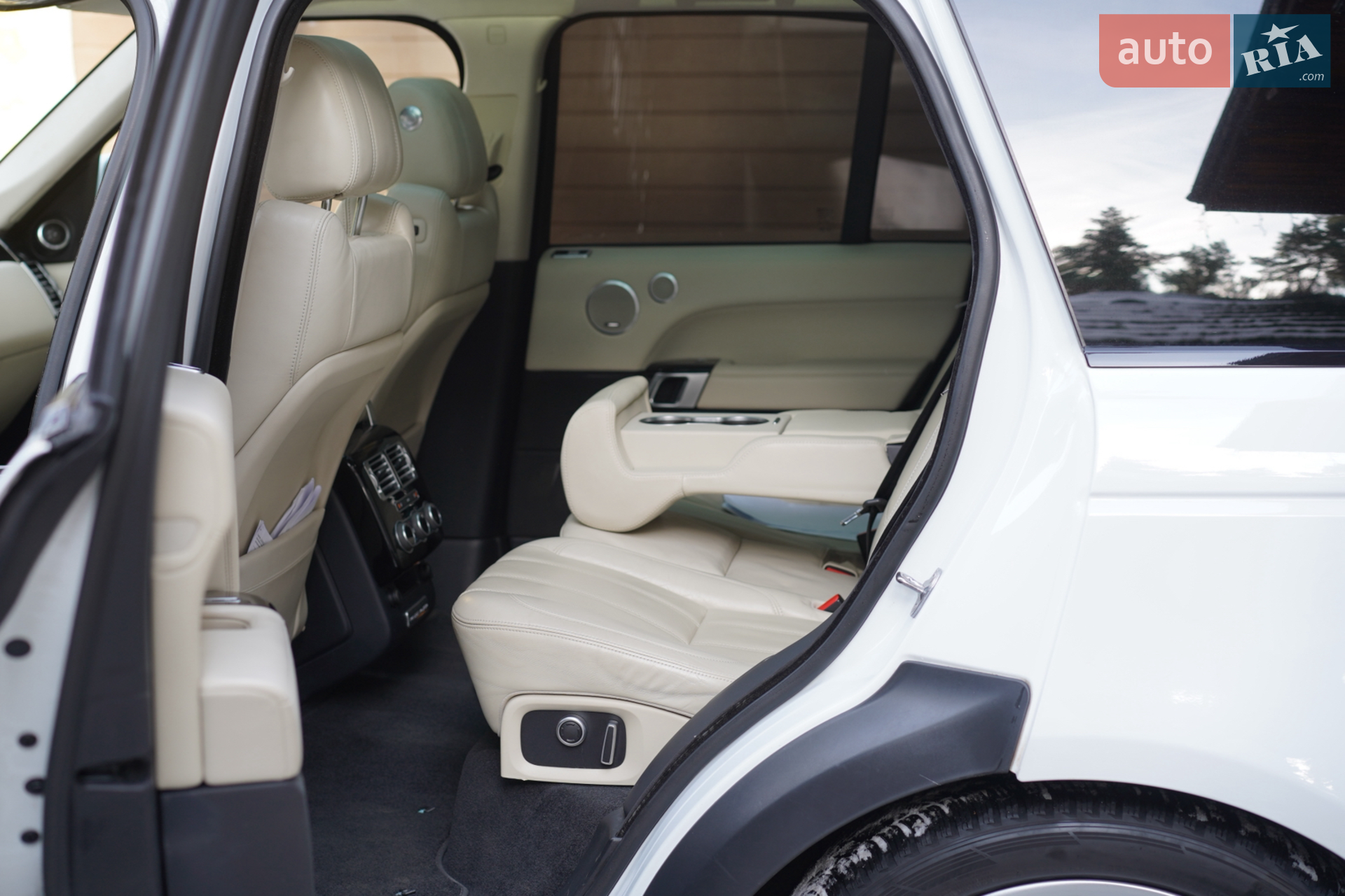 2016 Land Rover Range Rover - мініатюра 16