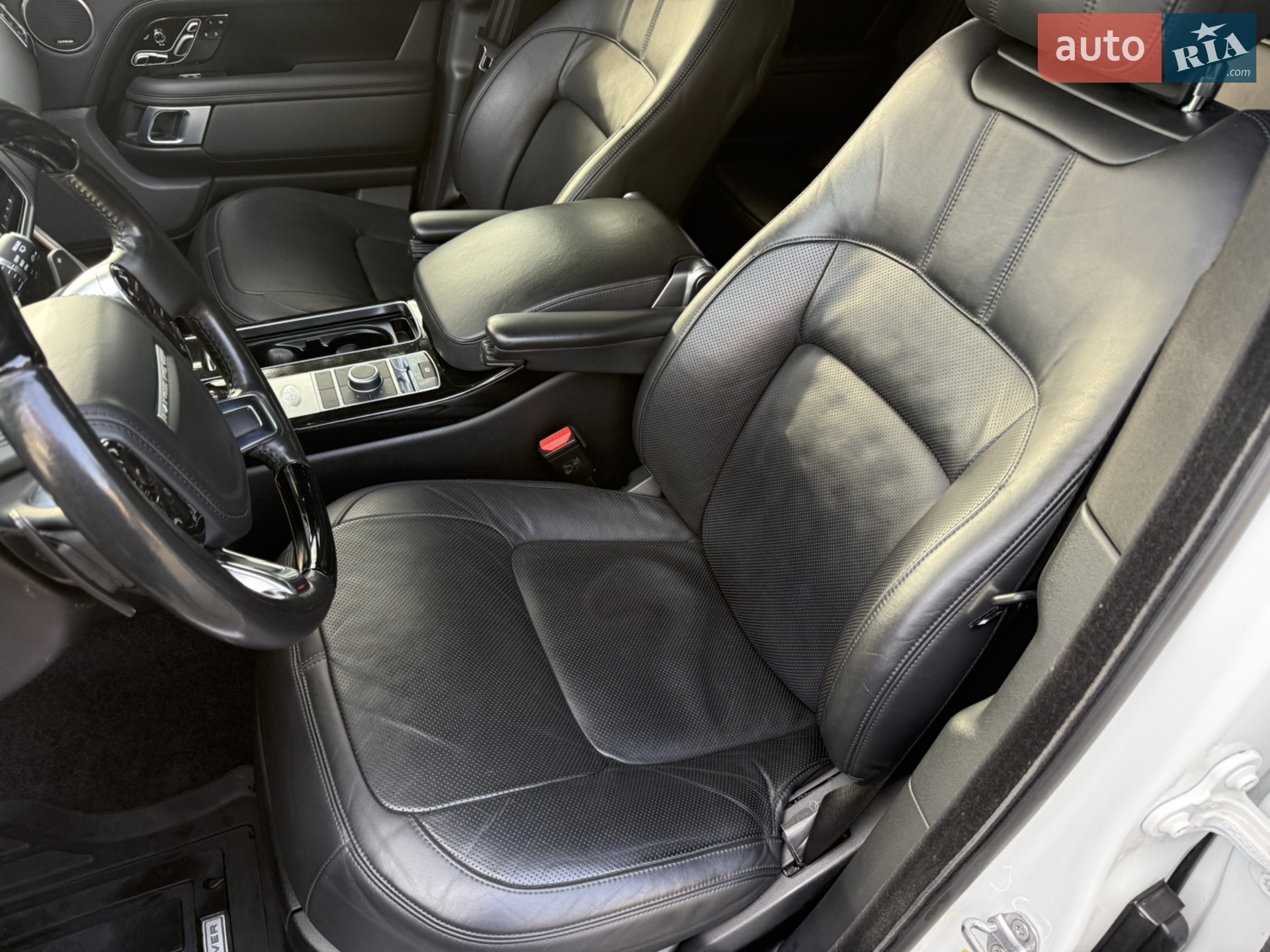2020 Land Rover Range Rover - мініатюра 27