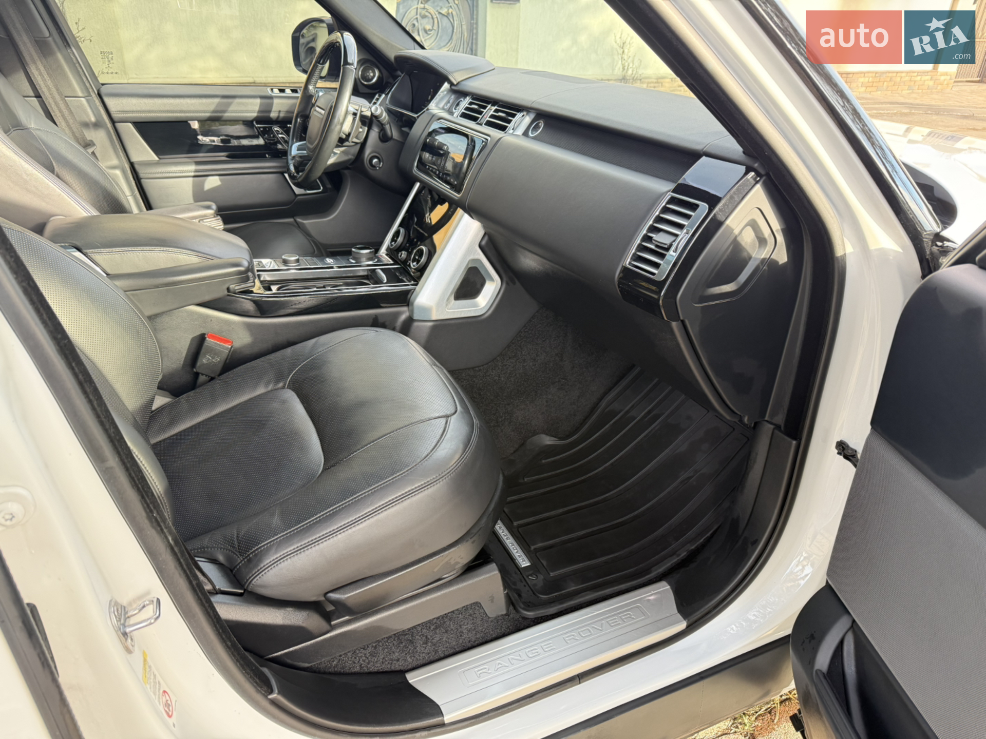 2020 Land Rover Range Rover - мініатюра 31