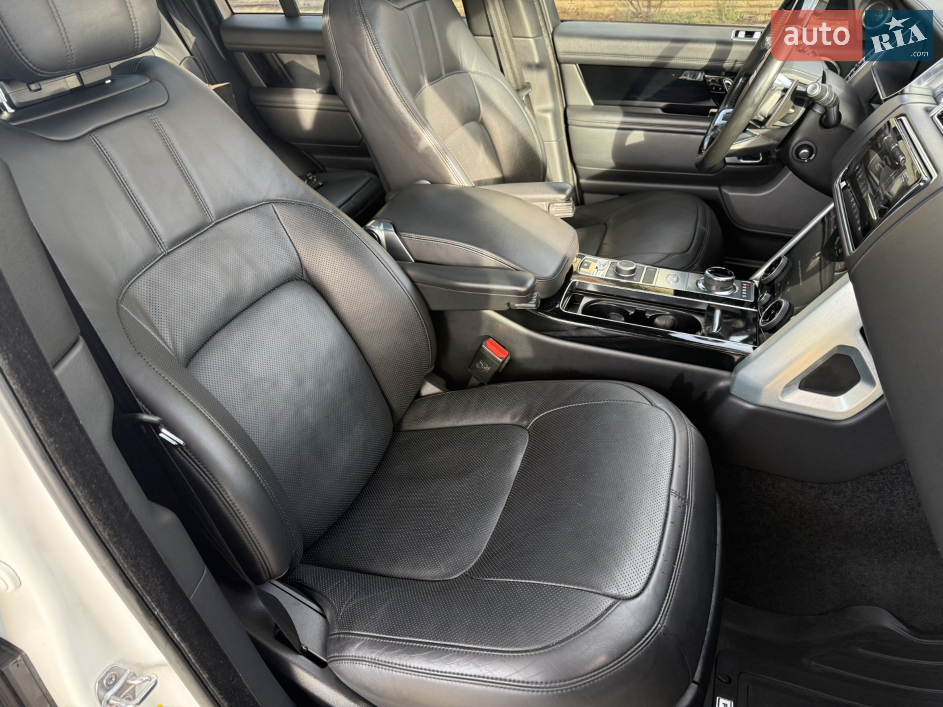 2020 Land Rover Range Rover - мініатюра 33