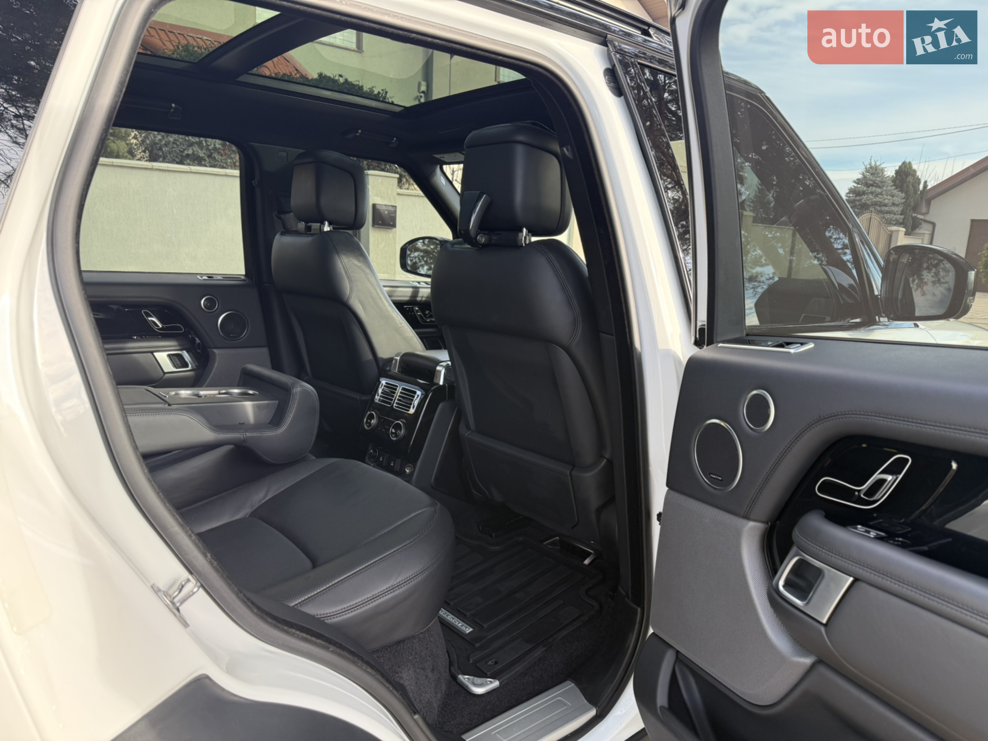 2020 Land Rover Range Rover - мініатюра 35