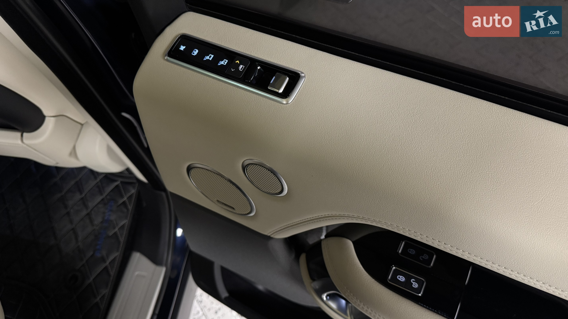 2020 Land Rover Range Rover - мініатюра 47