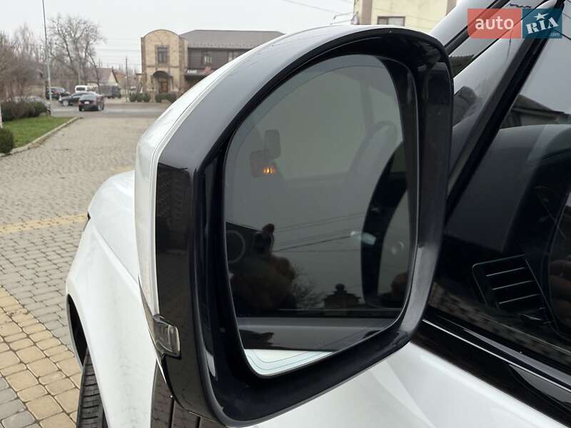 Внедорожник / Кроссовер Land Rover Range Rover 2016 в Виннице