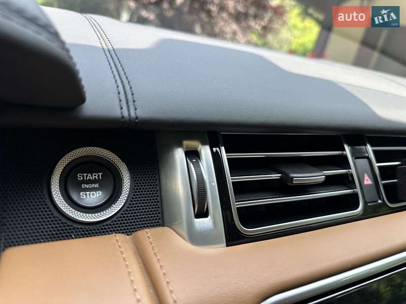 Внедорожник / Кроссовер Land Rover Range Rover 2019 в Киеве