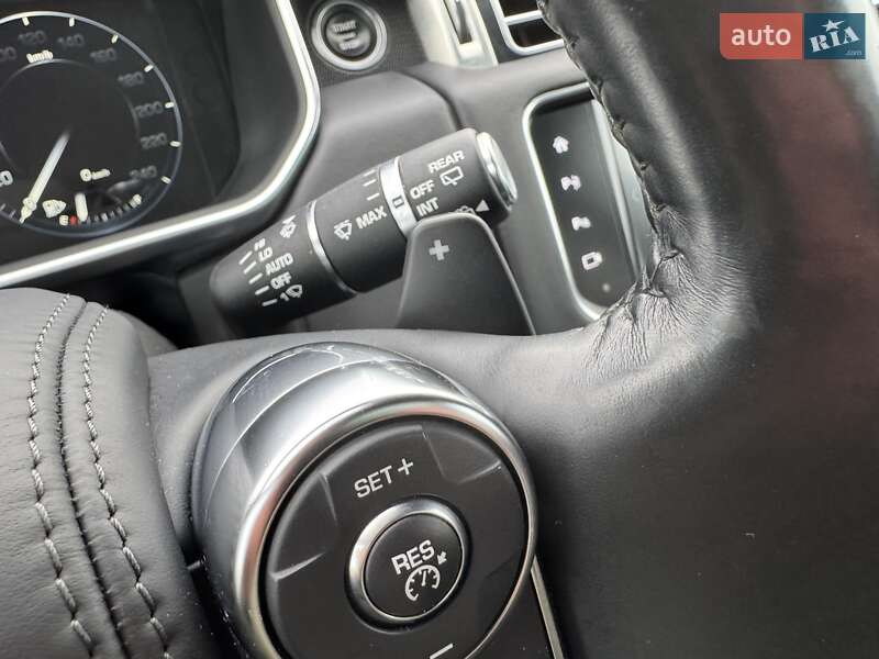 Внедорожник / Кроссовер Land Rover Range Rover 2016 в Черновцах