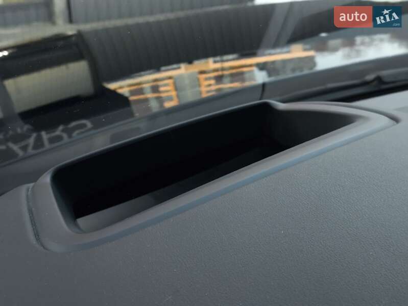 Внедорожник / Кроссовер Land Rover Range Rover 2018 в Киеве фото 23 Внедорожник / Кроссовер Land Rover Range Rover 2018 в Киеве