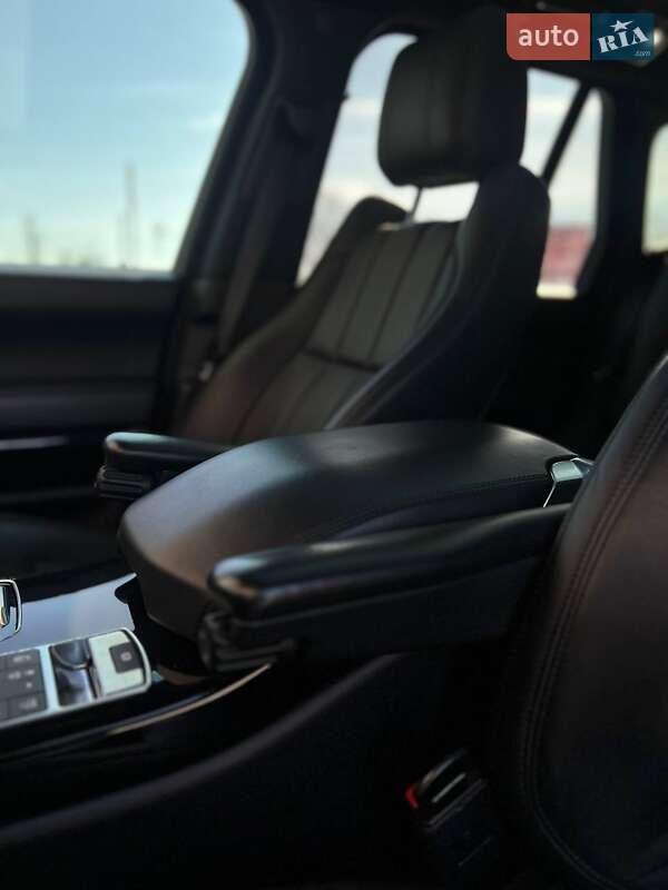 Внедорожник / Кроссовер Land Rover Range Rover 2016 в Киеве фото 51 Внедорожник / Кроссовер Land Rover Range Rover 2016 в Киеве