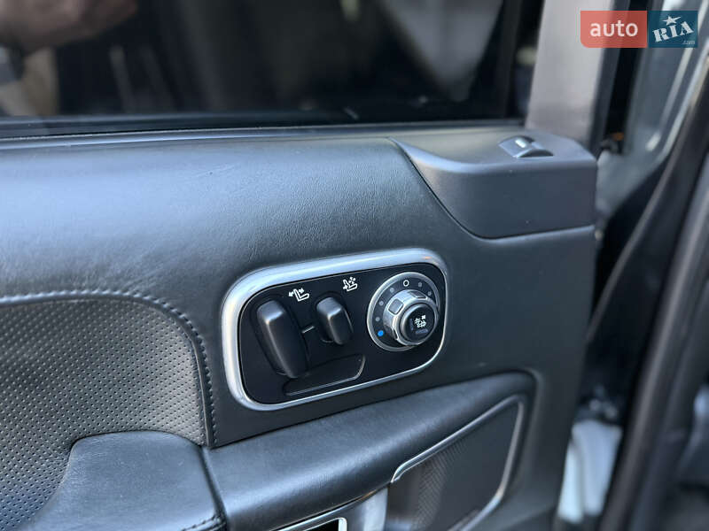 Внедорожник / Кроссовер Land Rover Range Rover 2010 в Ивано-Франковске