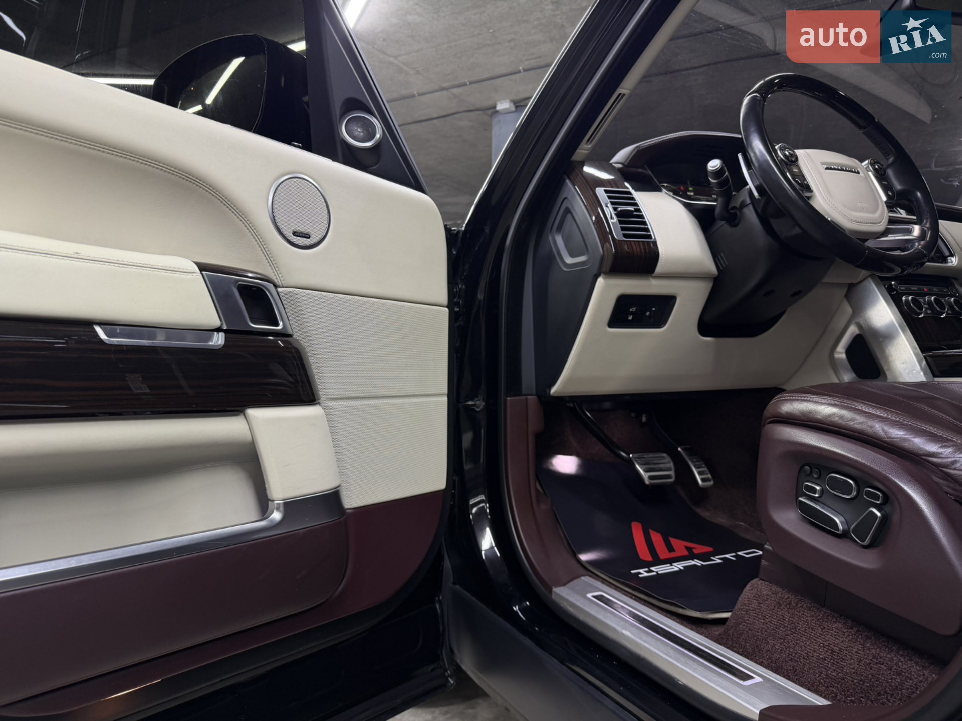 2014 Land Rover Range Rover - мініатюра 19