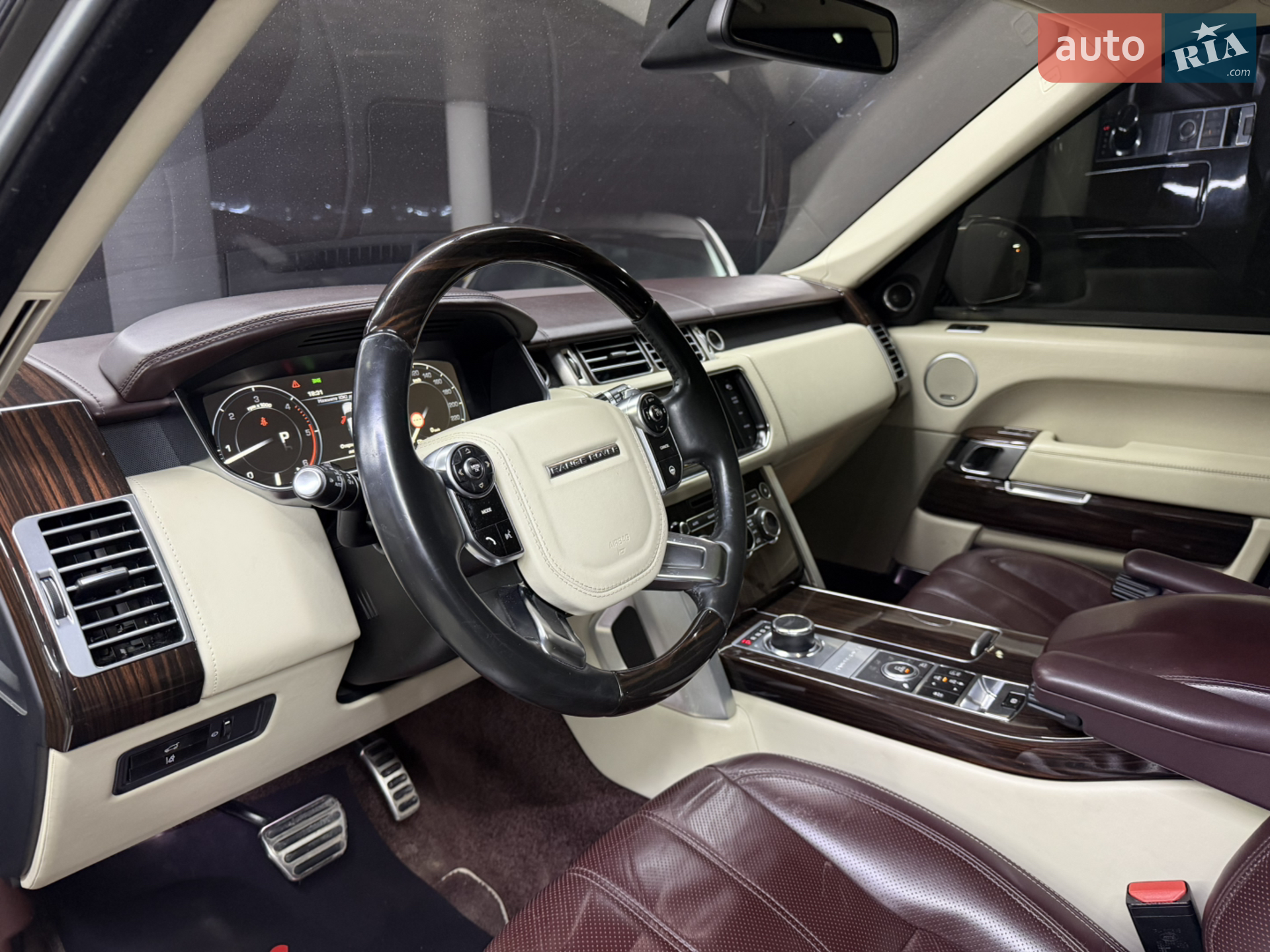 2014 Land Rover Range Rover - мініатюра 21