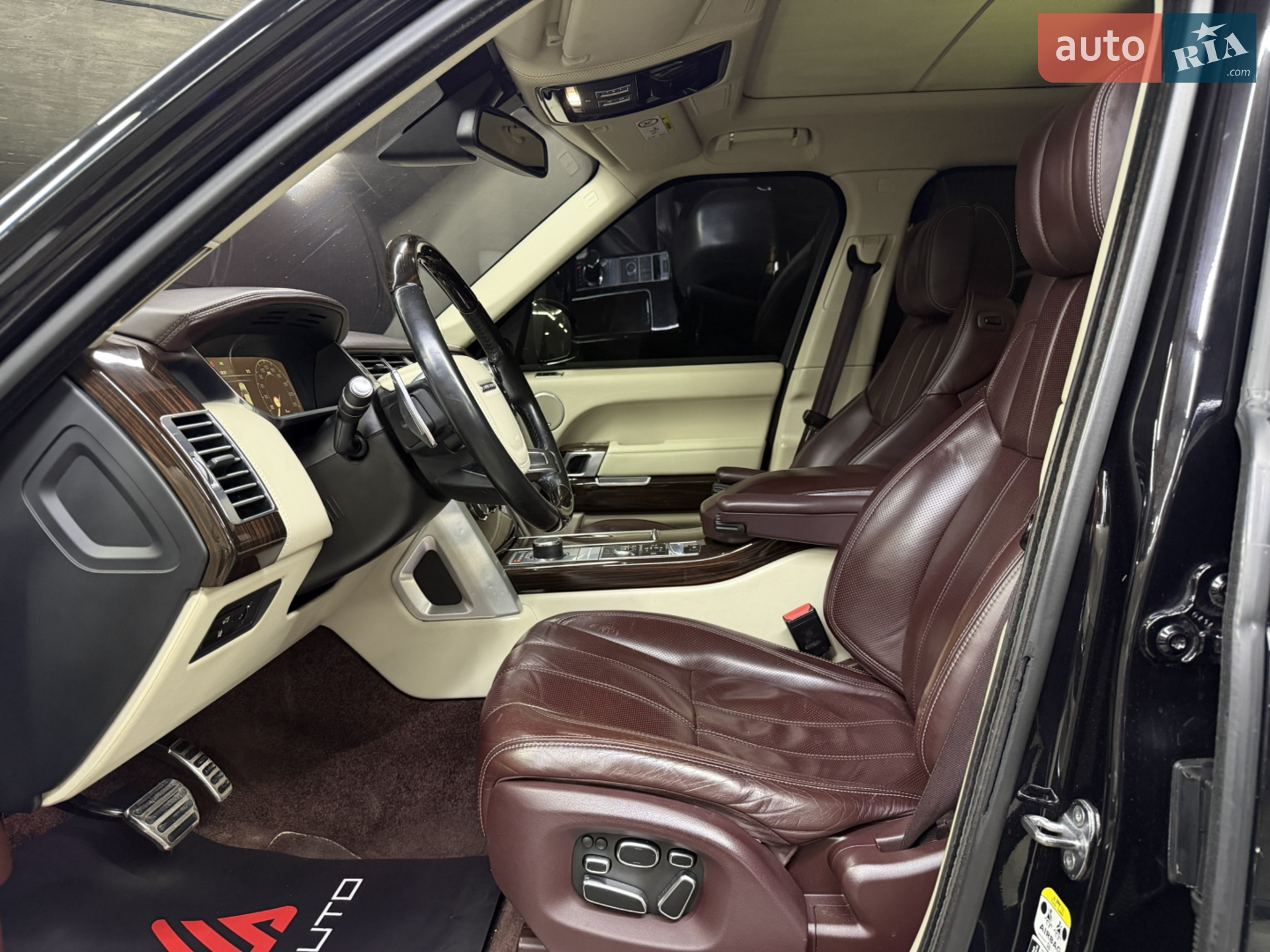 2014 Land Rover Range Rover - мініатюра 22