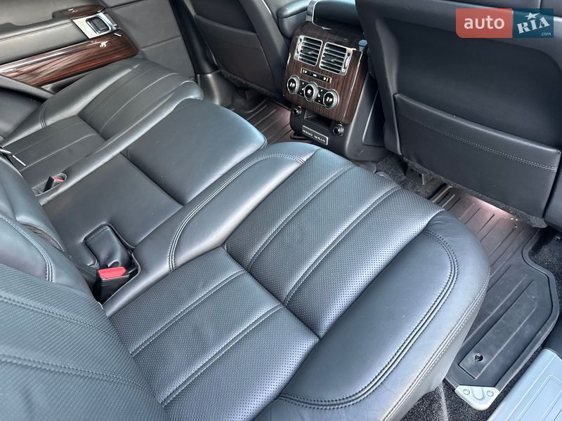 Внедорожник / Кроссовер Land Rover Range Rover 2015 в Тернополе