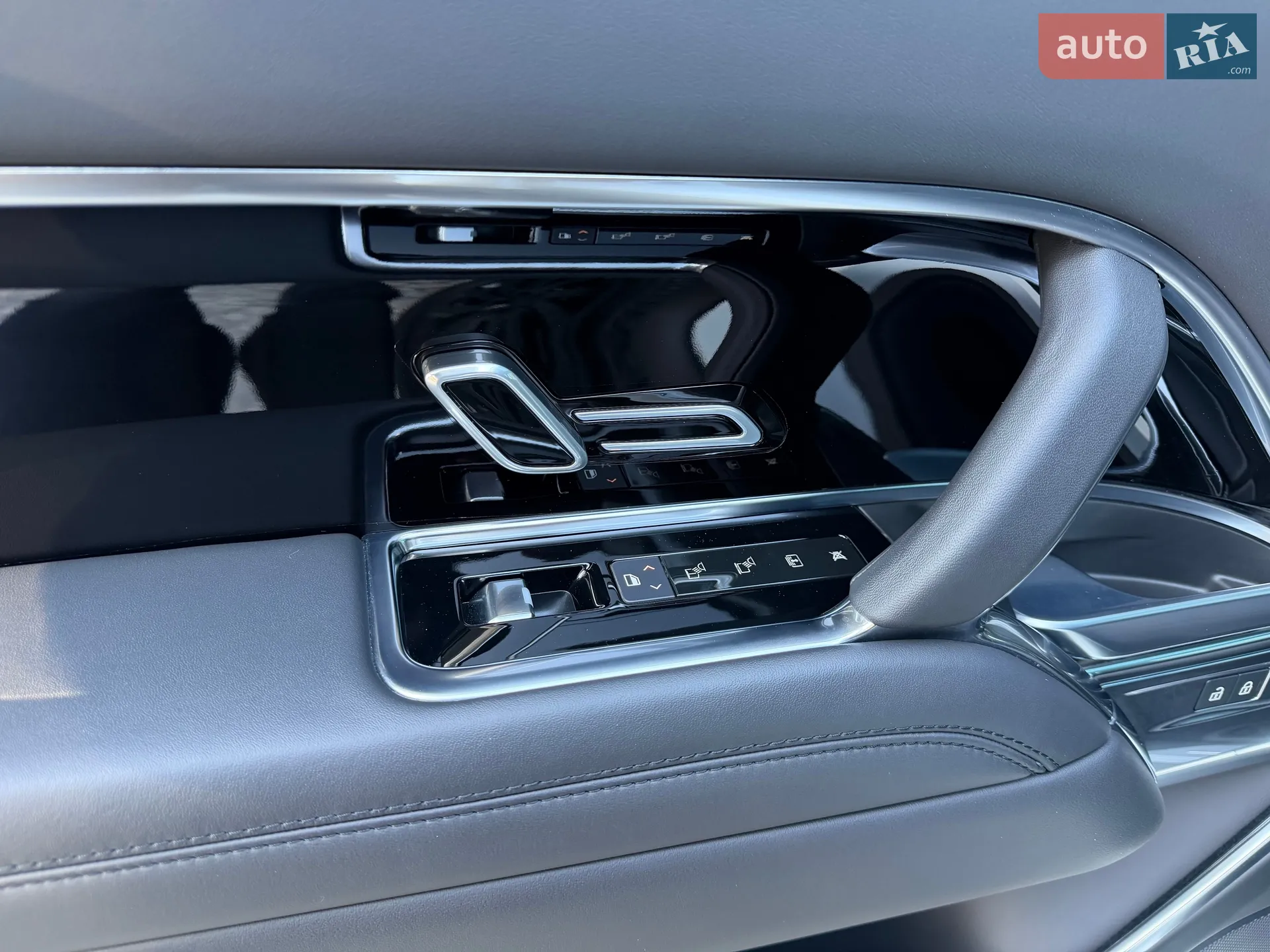 2022 Land Rover Range Rover - мініатюра 31