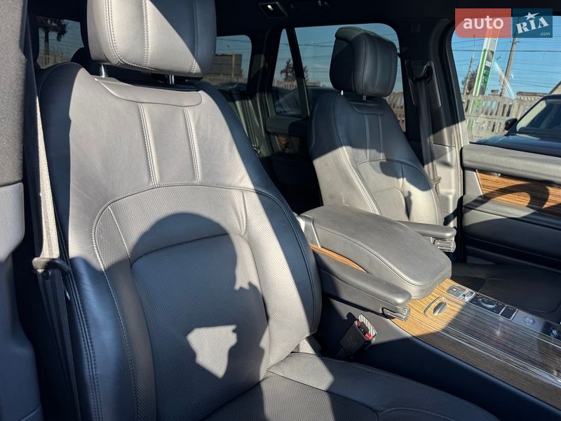 Внедорожник / Кроссовер Land Rover Range Rover 2018 в Тернополе