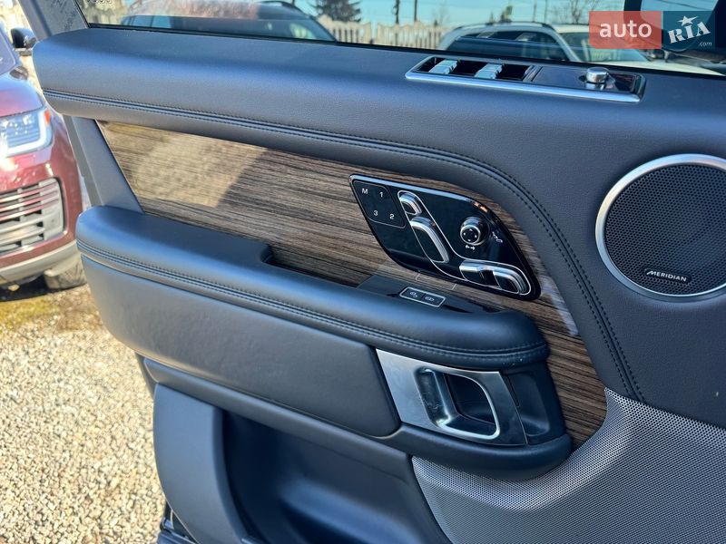 Внедорожник / Кроссовер Land Rover Range Rover 2018 в Тернополе