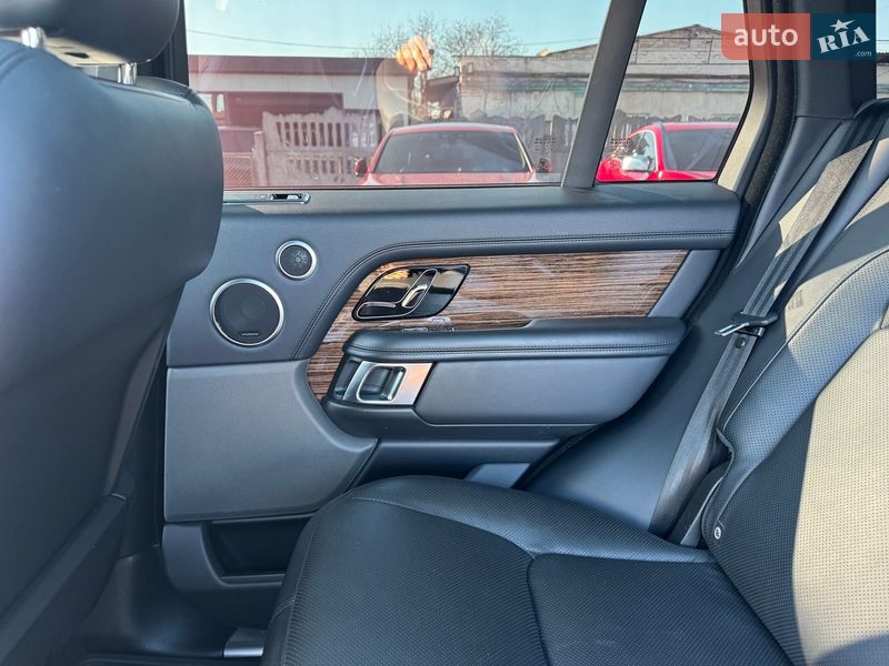 Внедорожник / Кроссовер Land Rover Range Rover 2018 в Тернополе