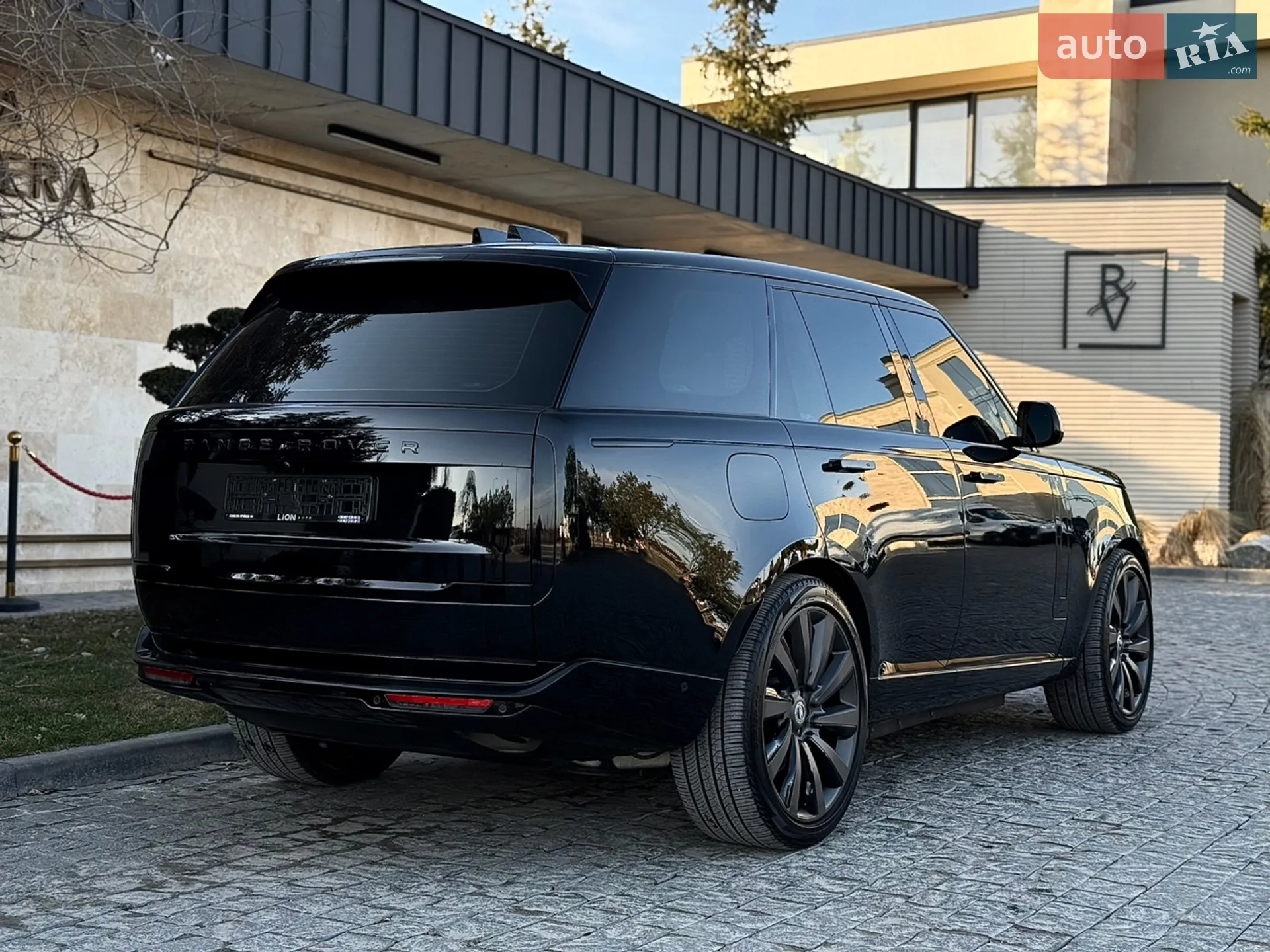 2022 Land Rover Range Rover - мініатюра 22