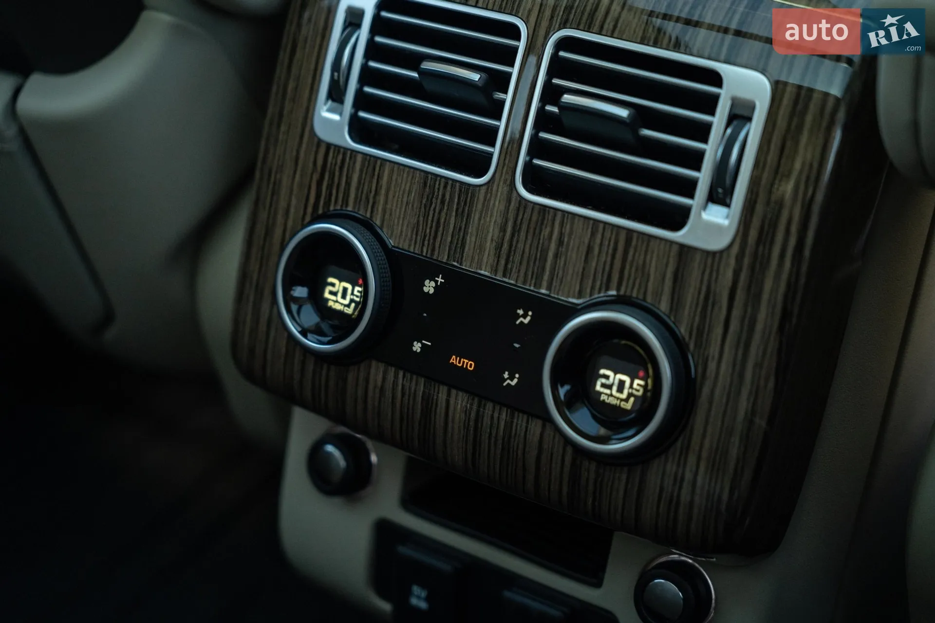 2018 Land Rover Range Rover - мініатюра 39