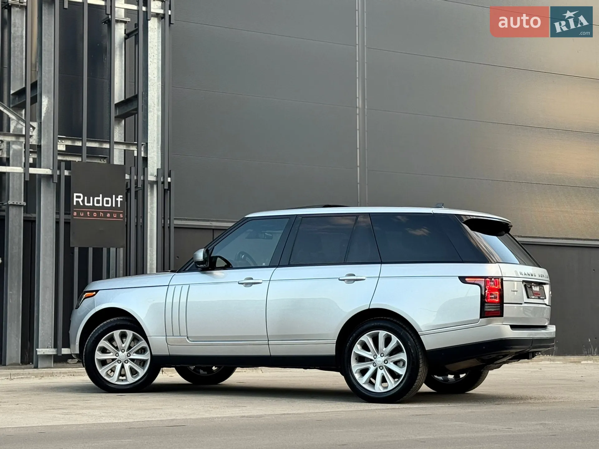 2016 Land Rover Range Rover - мініатюра 2