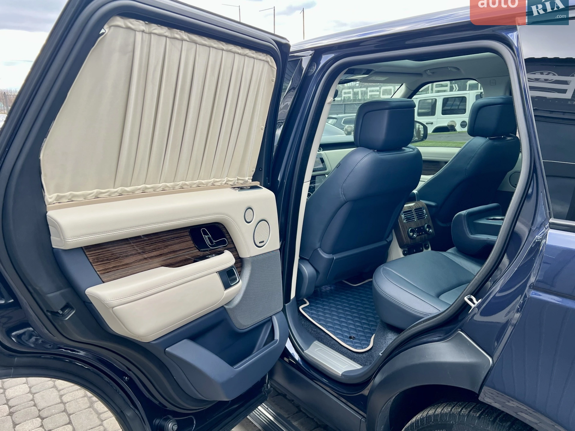 2018 Land Rover Range Rover - мініатюра 21