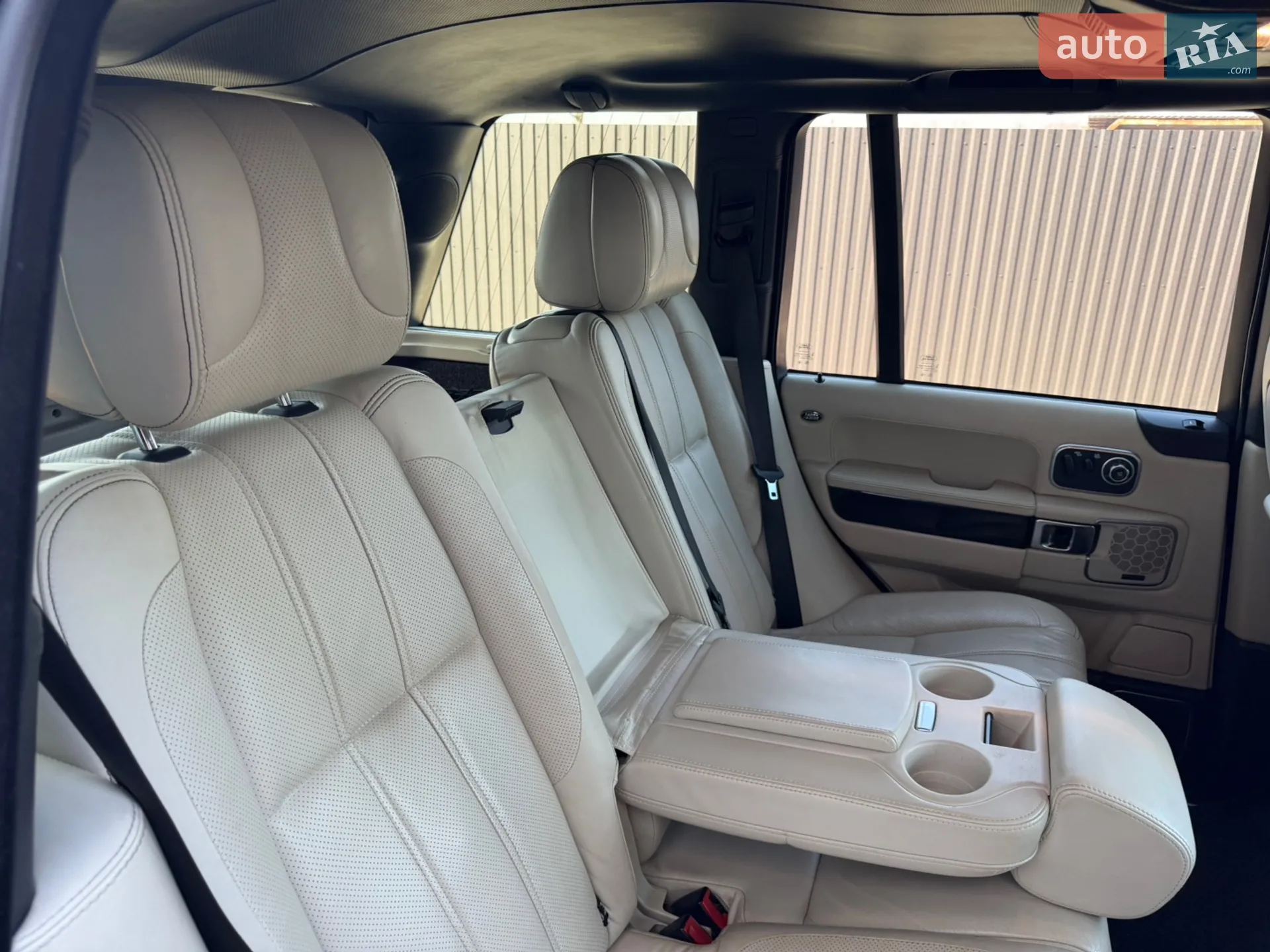 2011 Land Rover Range Rover - мініатюра 26