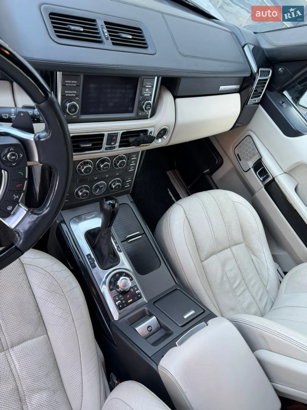 2011 Land Rover Range Rover - мініатюра 39