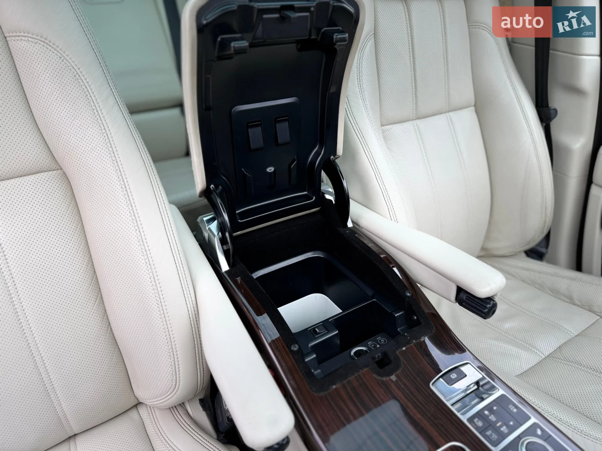 2015 Land Rover Range Rover - мініатюра 66