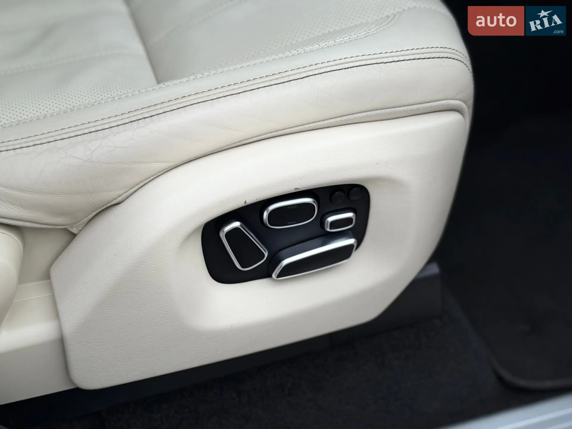 2015 Land Rover Range Rover - мініатюра 106