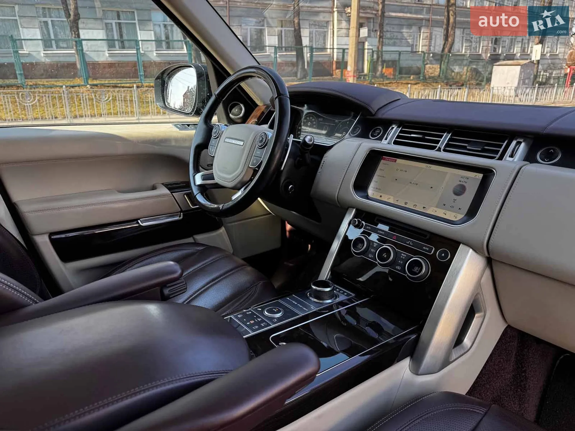 2017 Land Rover Range Rover - мініатюра 46