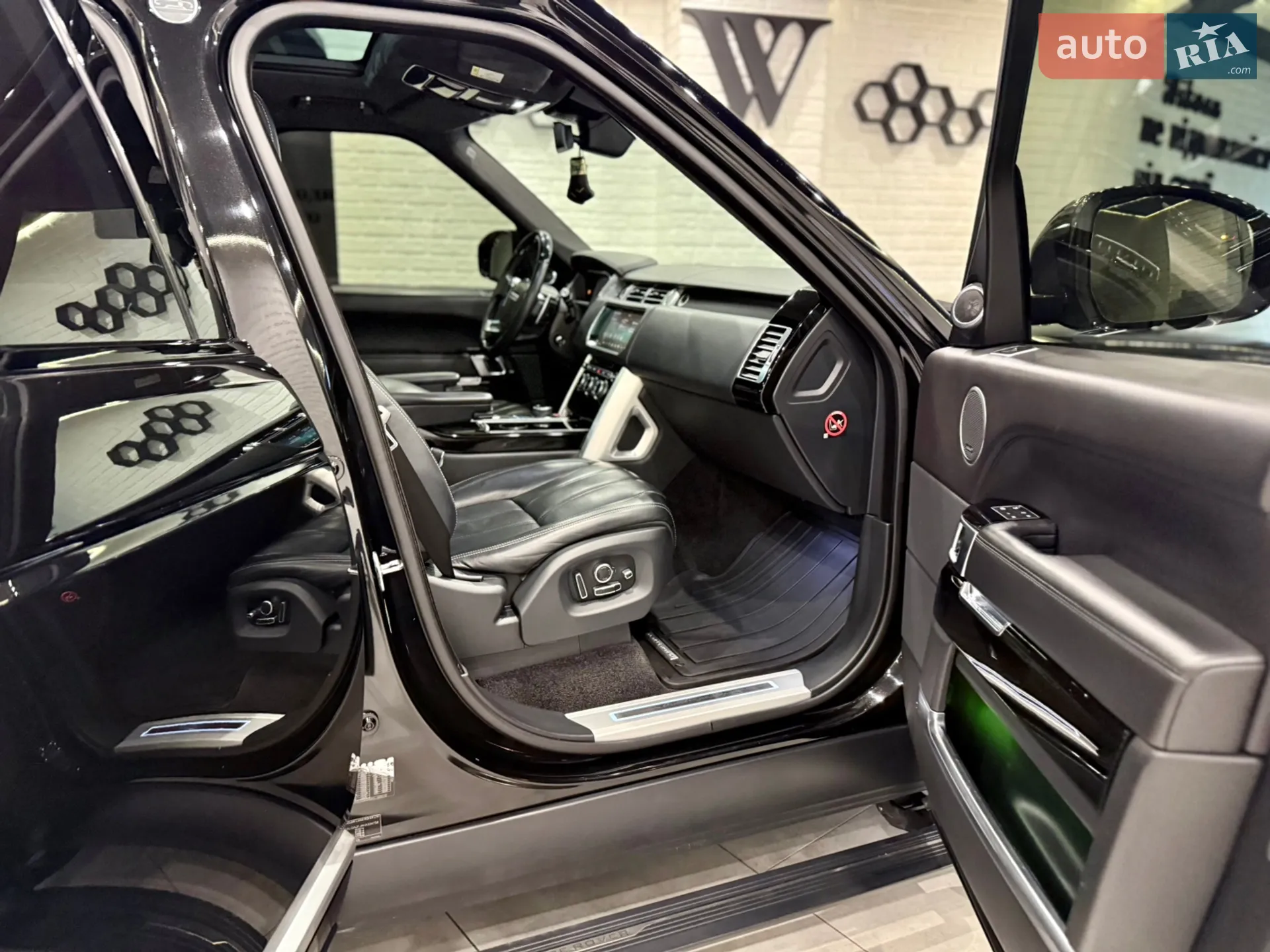 2017 Land Rover Range Rover - мініатюра 124