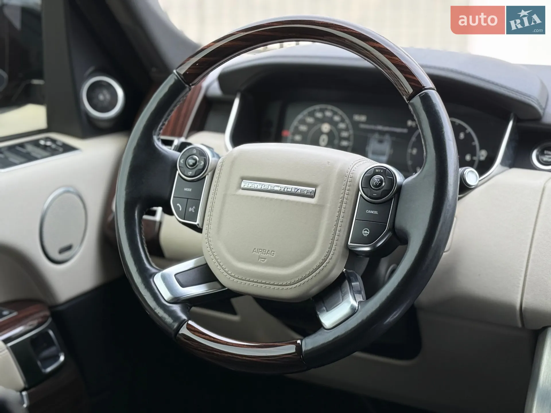 2017 Land Rover Range Rover - мініатюра 25