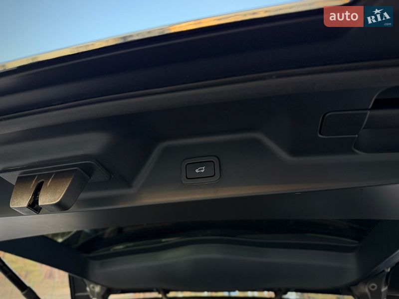 Позашляховик / Кросовер Land Rover Range Rover 2016 в Києві