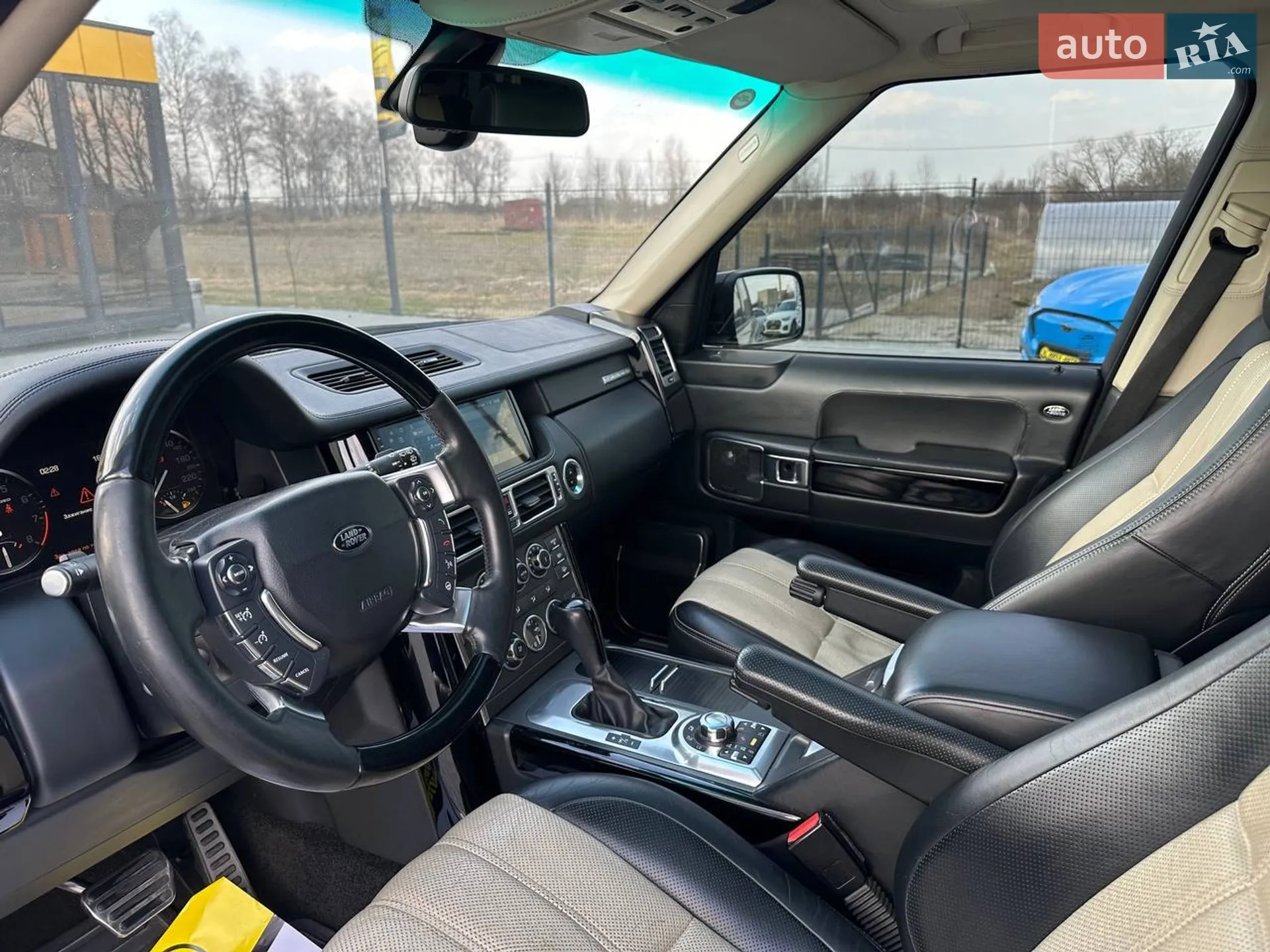 2010 Land Rover Range Rover - мініатюра 8