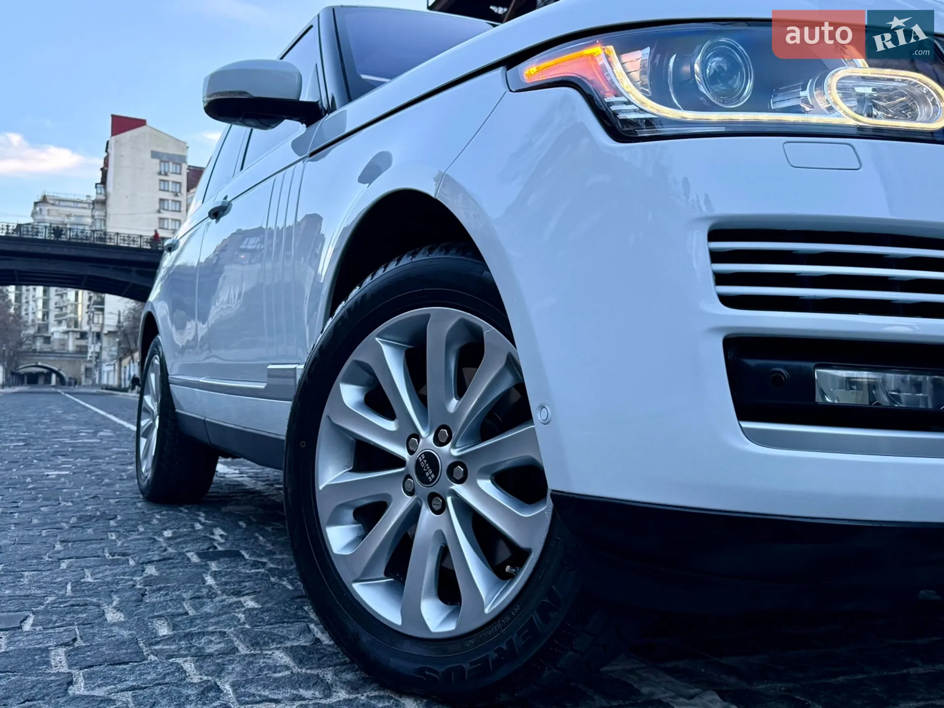 2016 Land Rover Range Rover - мініатюра 24