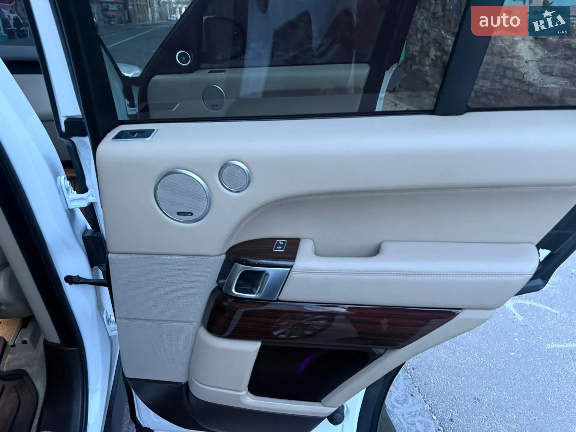2016 Land Rover Range Rover - мініатюра 69
