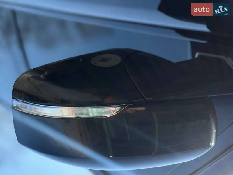 Внедорожник / Кроссовер Land Rover Range Rover 2016 в Киеве