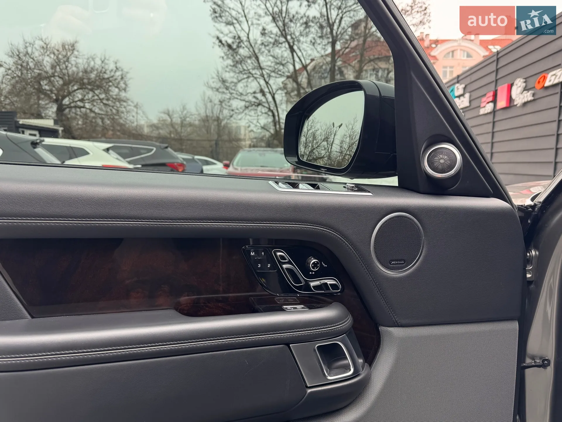 2018 Land Rover Range Rover - мініатюра 10