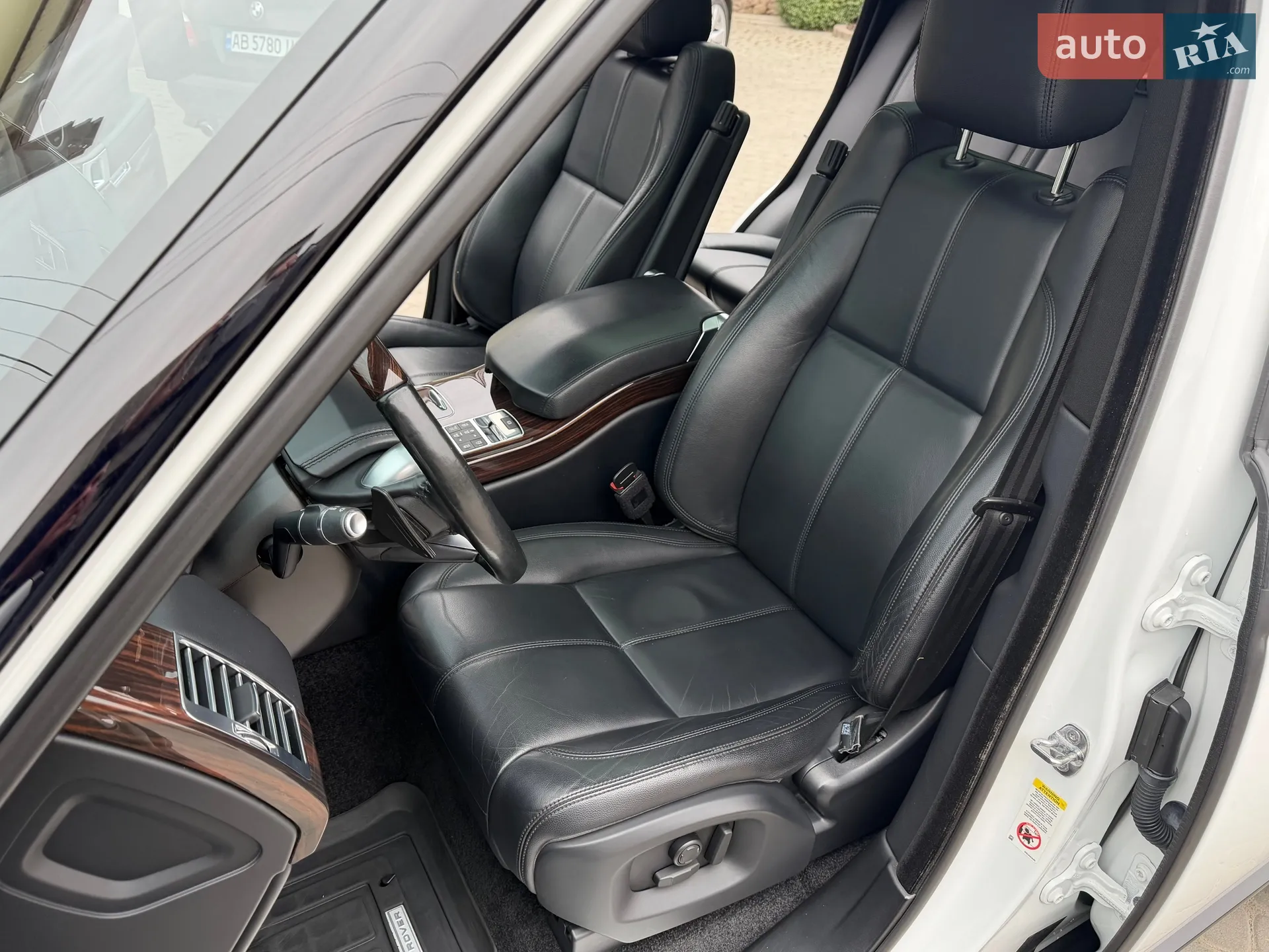 2016 Land Rover Range Rover - мініатюра 36