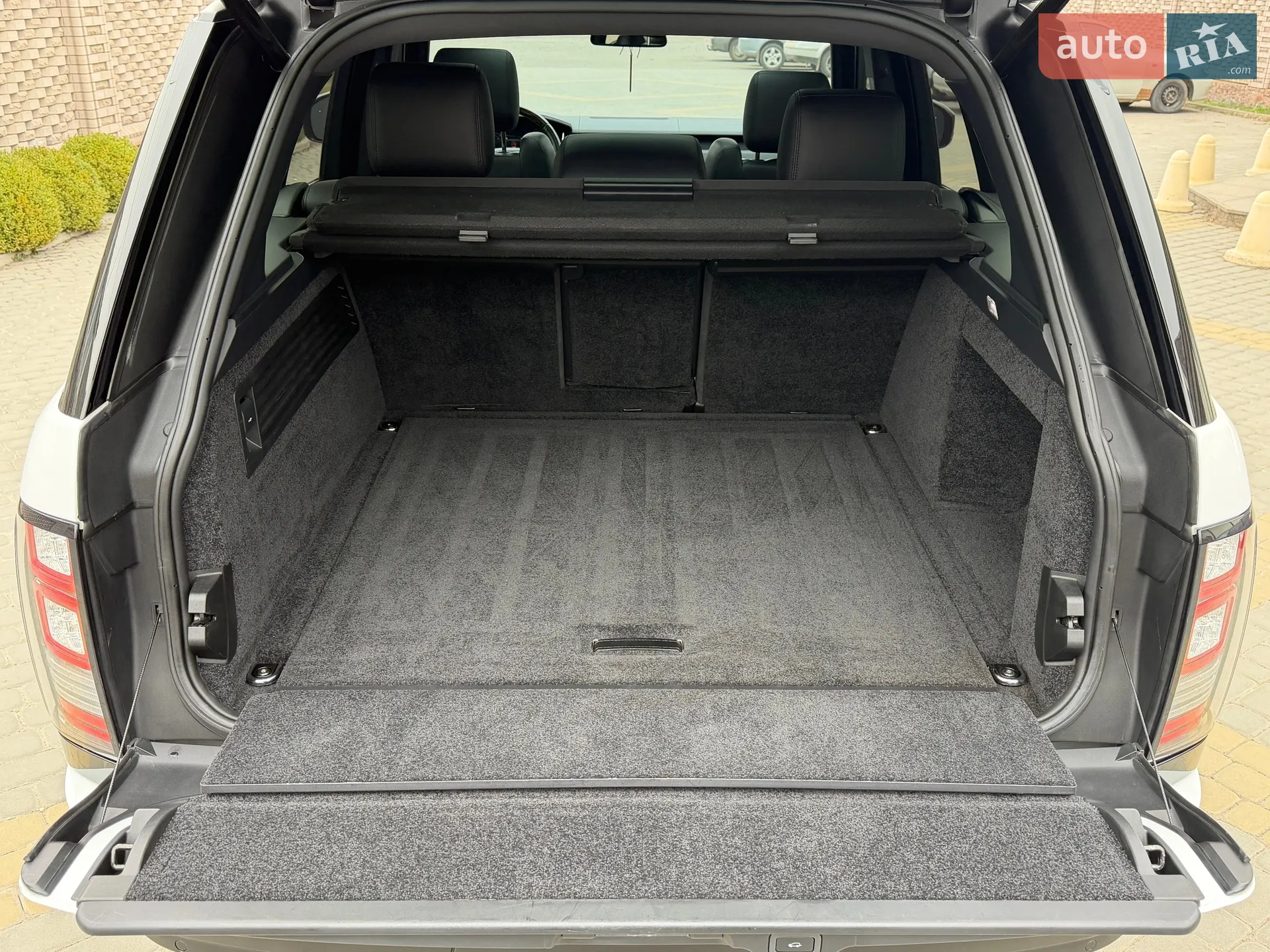 2016 Land Rover Range Rover - мініатюра 41
