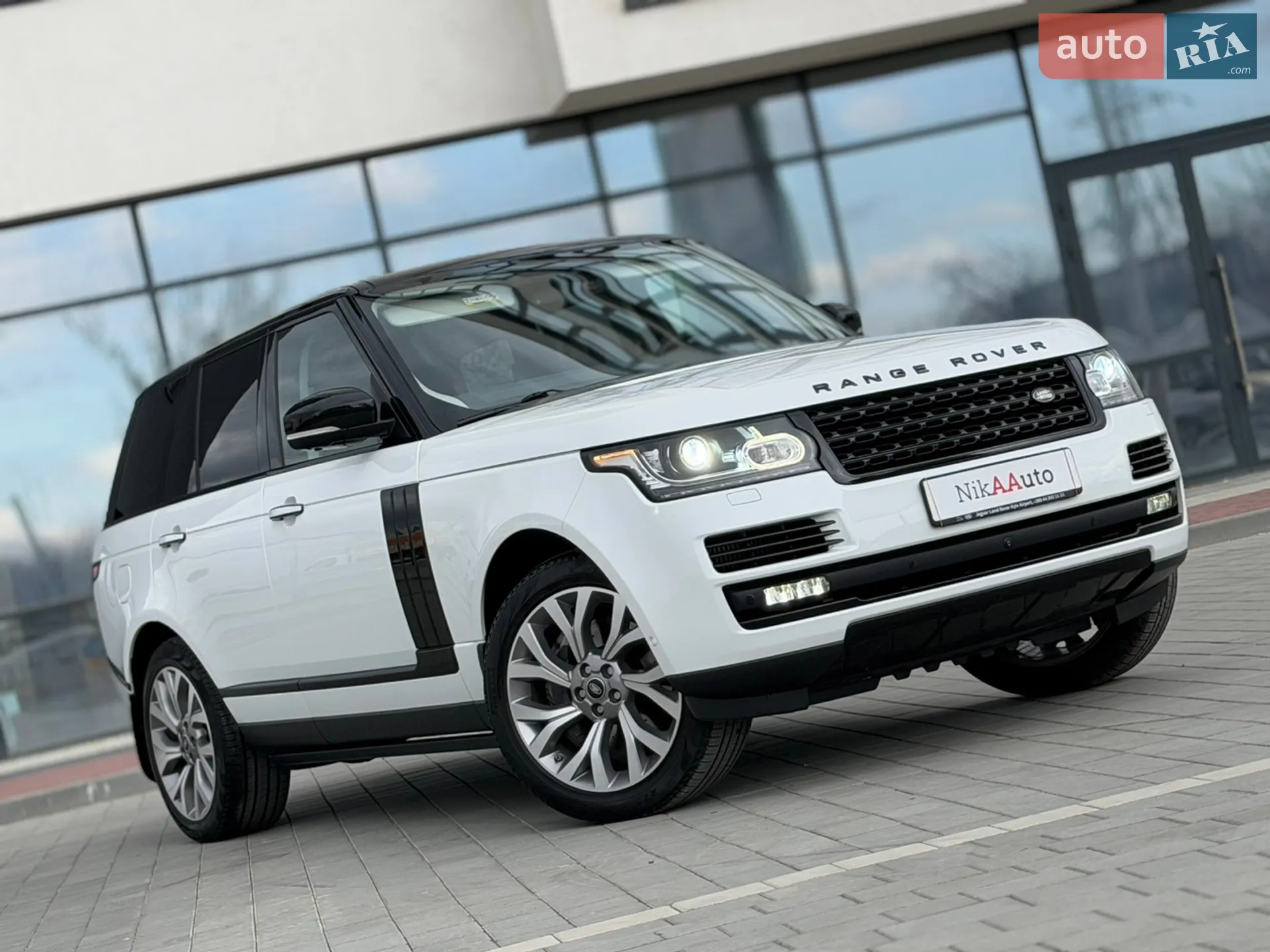 2016 Land Rover Range Rover - мініатюра 2