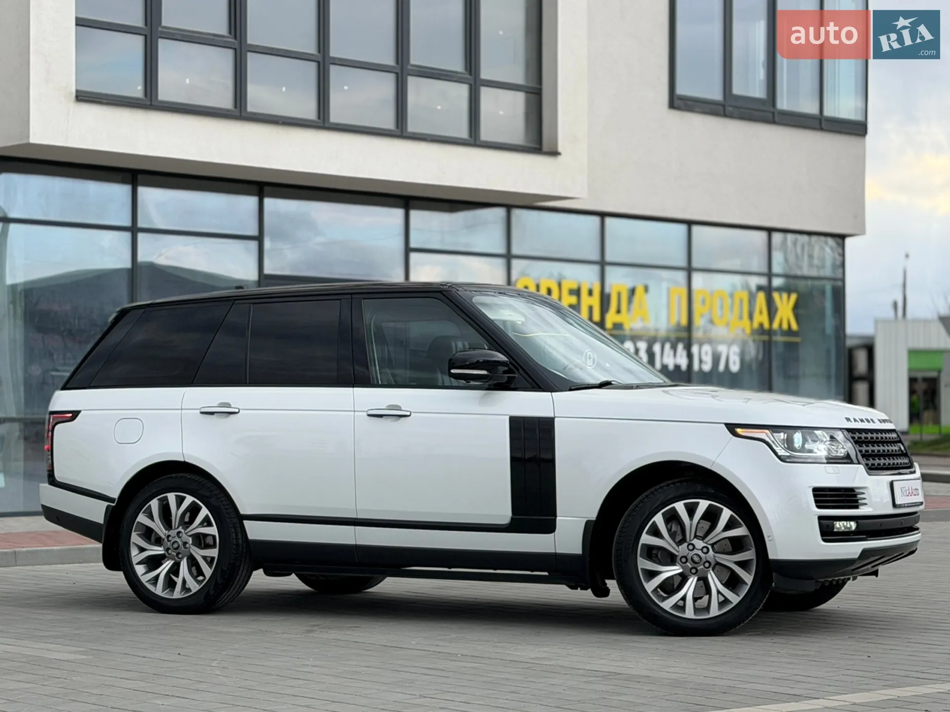 2016 Land Rover Range Rover - мініатюра 3