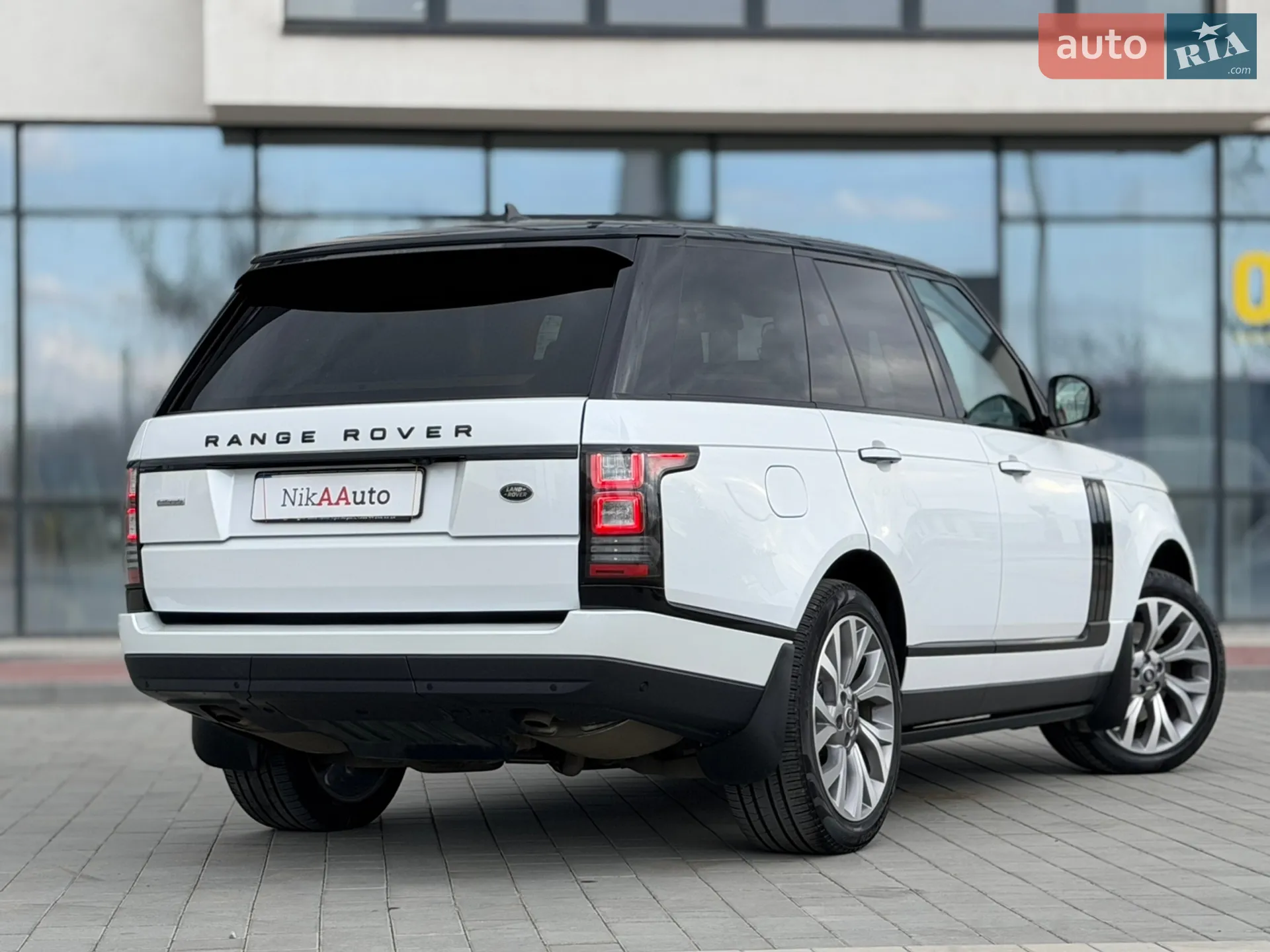 2016 Land Rover Range Rover - мініатюра 21