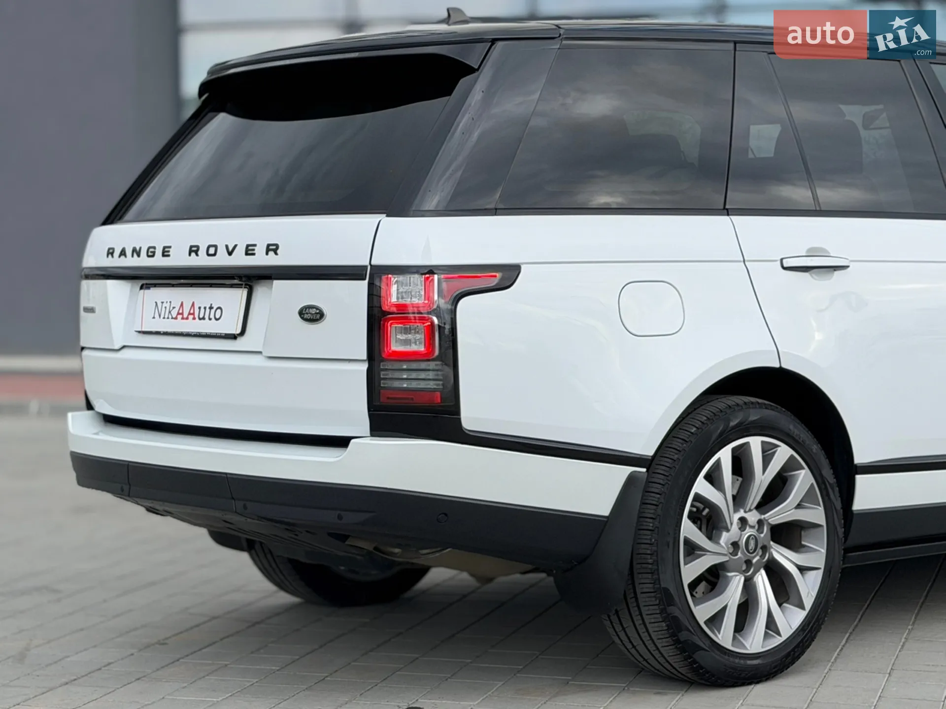 2016 Land Rover Range Rover - мініатюра 23