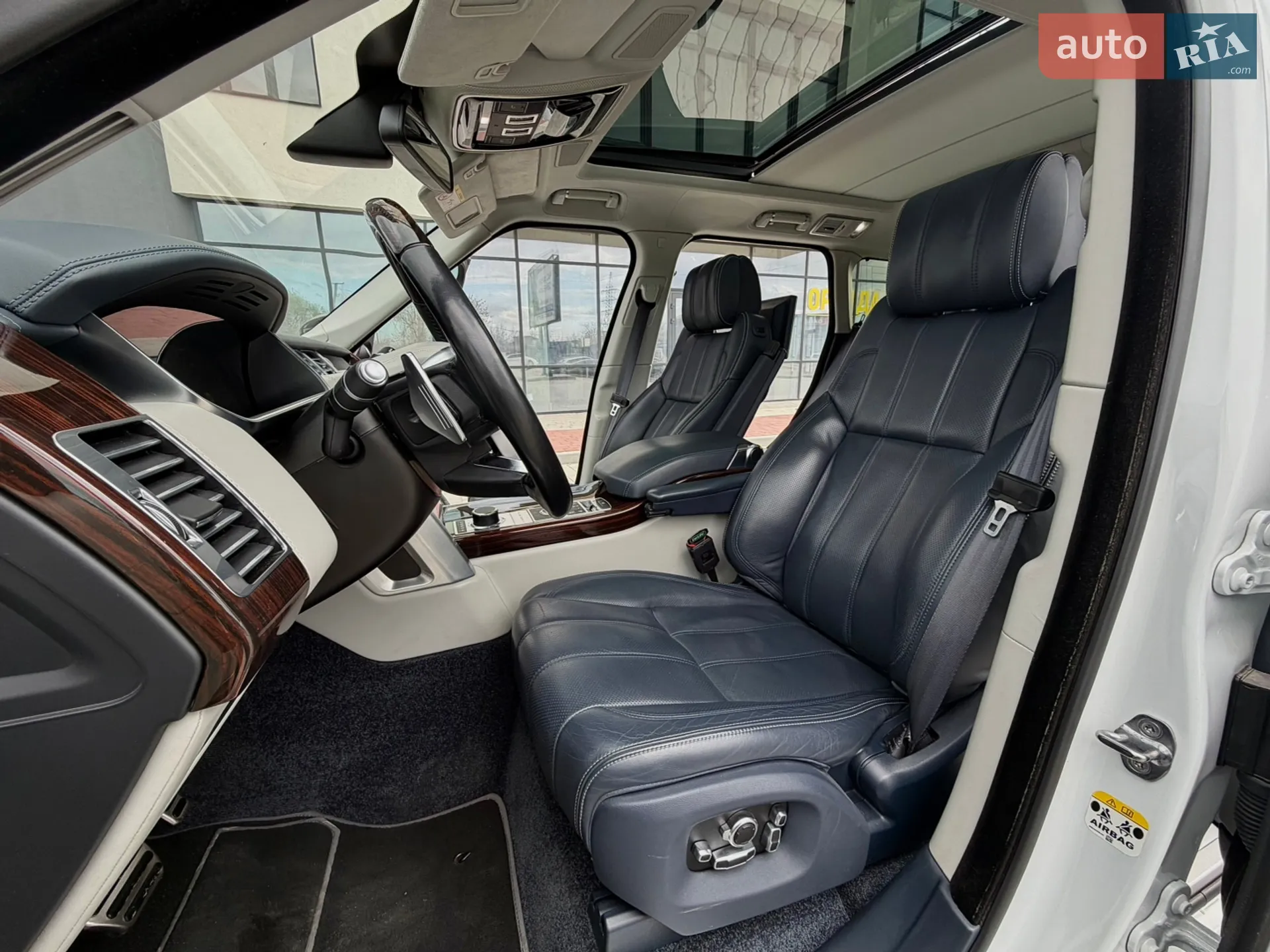 2016 Land Rover Range Rover - мініатюра 48