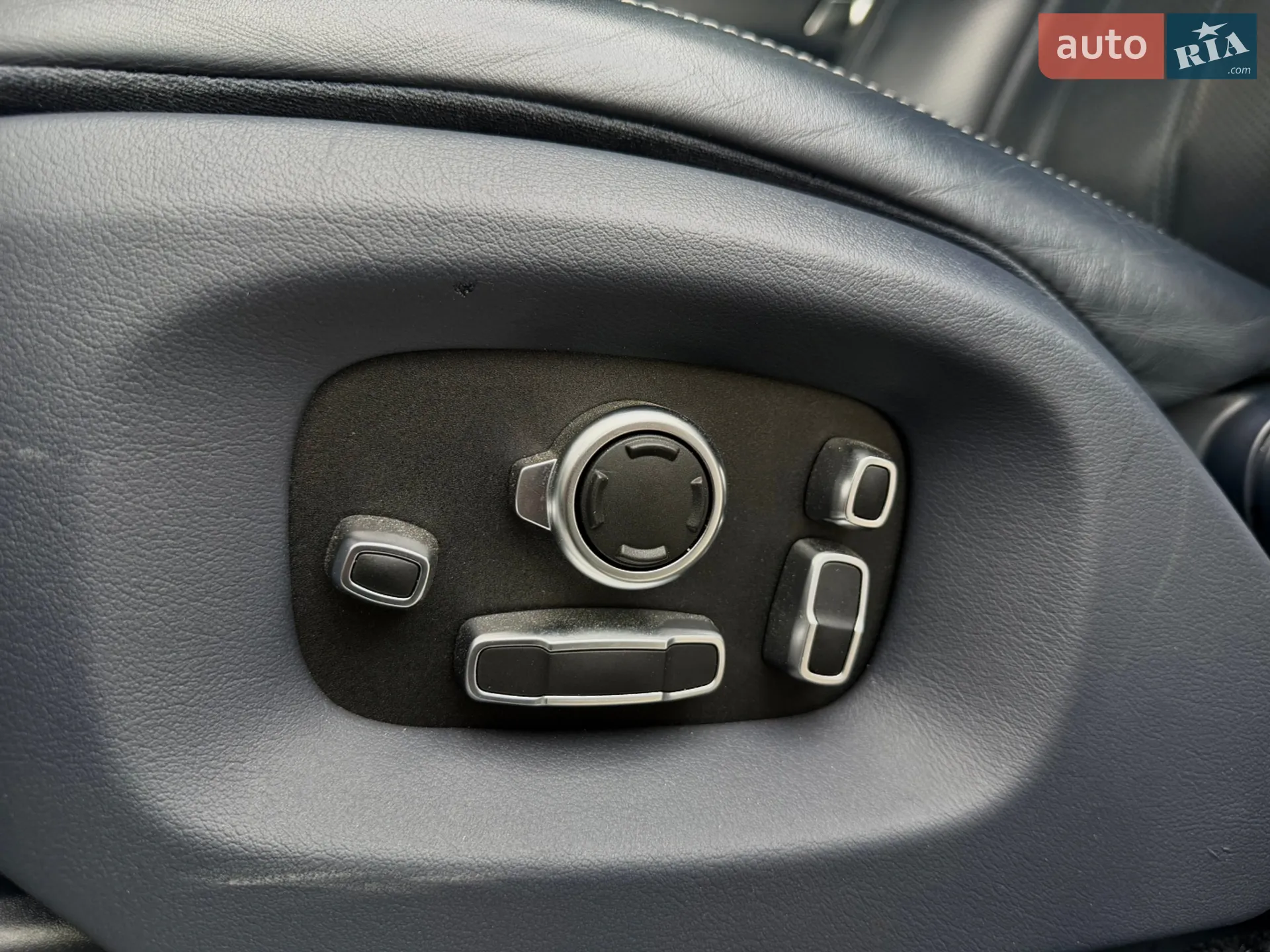 2016 Land Rover Range Rover - мініатюра 51