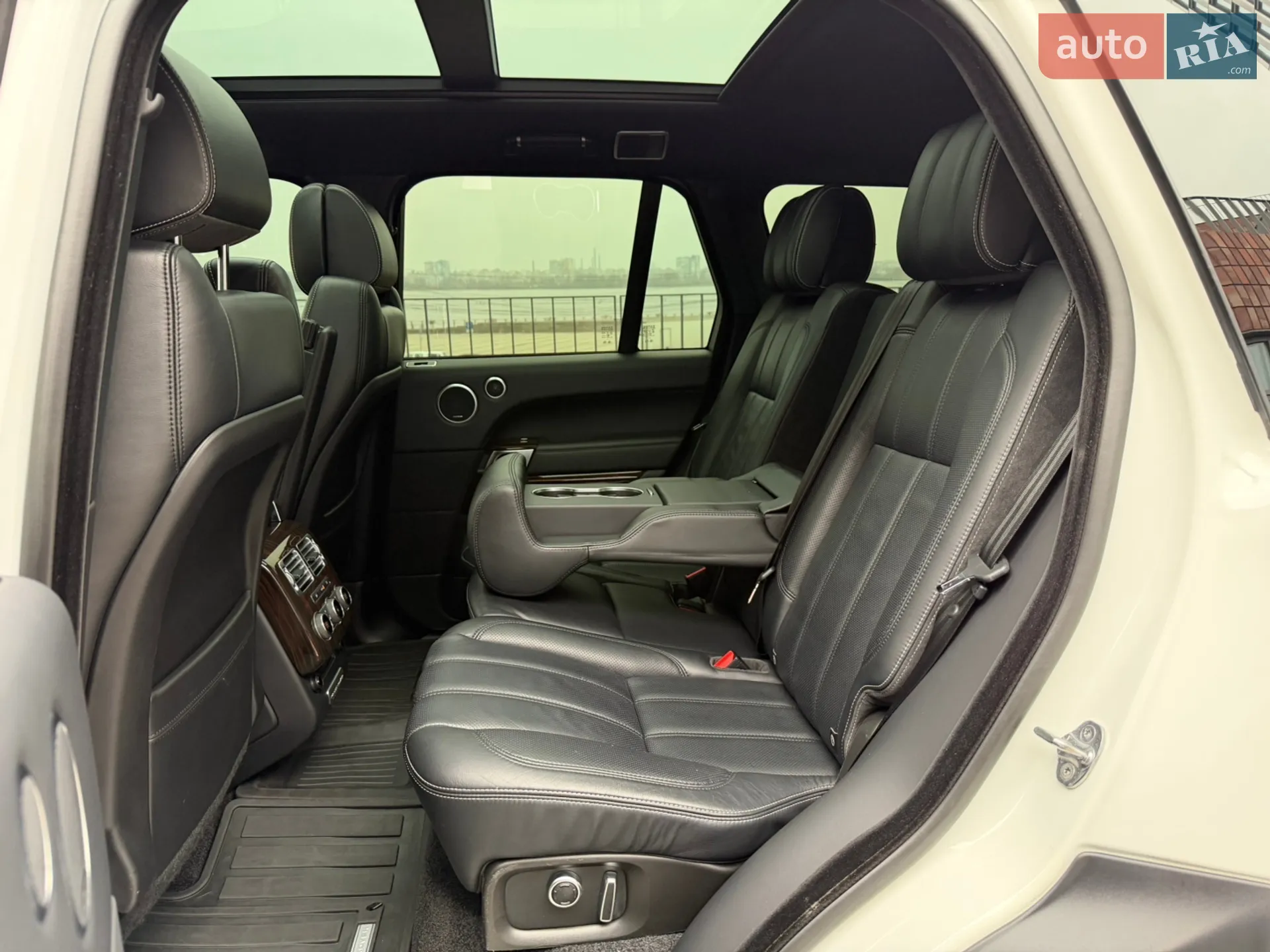 2015 Land Rover Range Rover - мініатюра 49