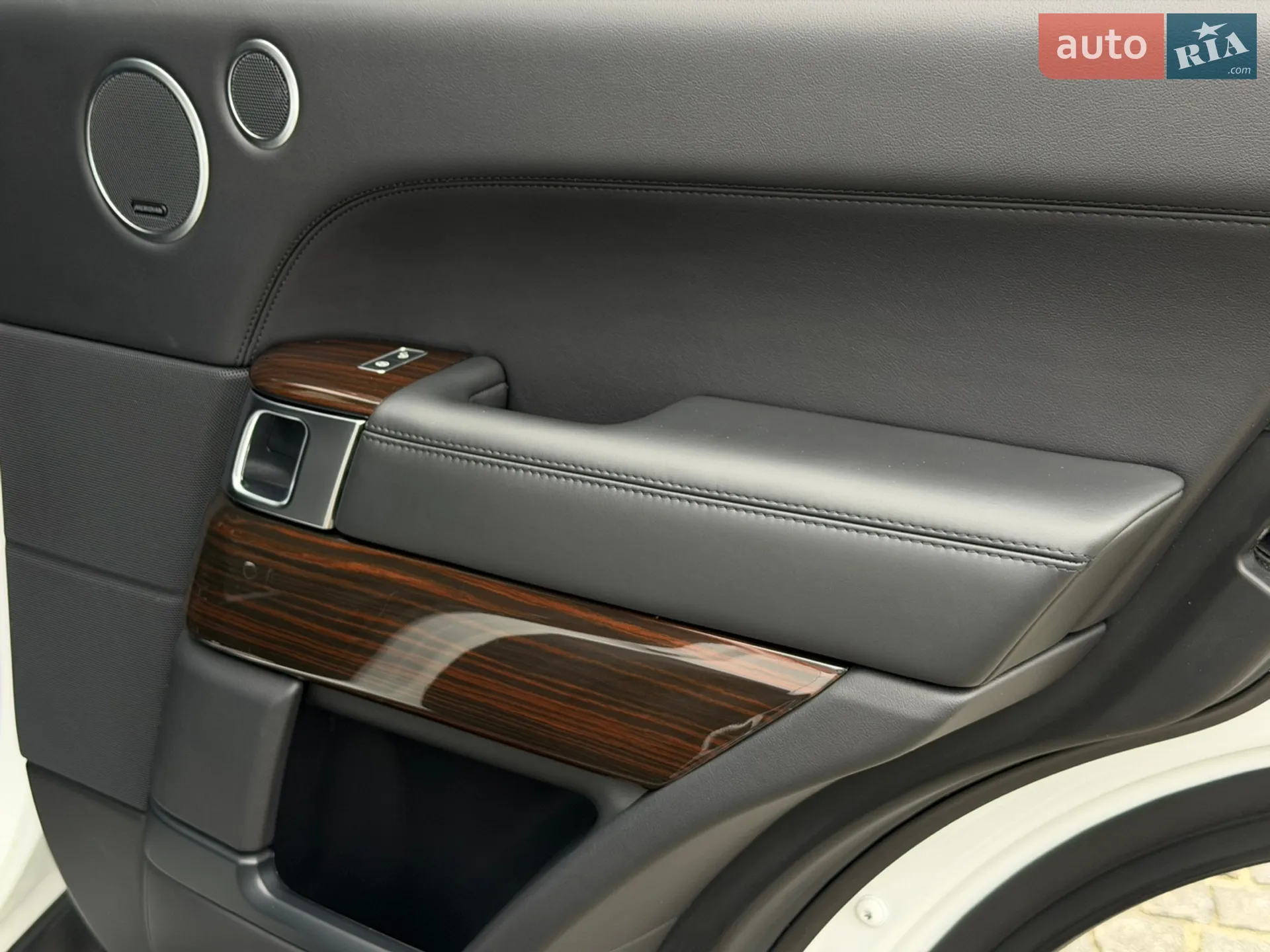 2015 Land Rover Range Rover - мініатюра 64