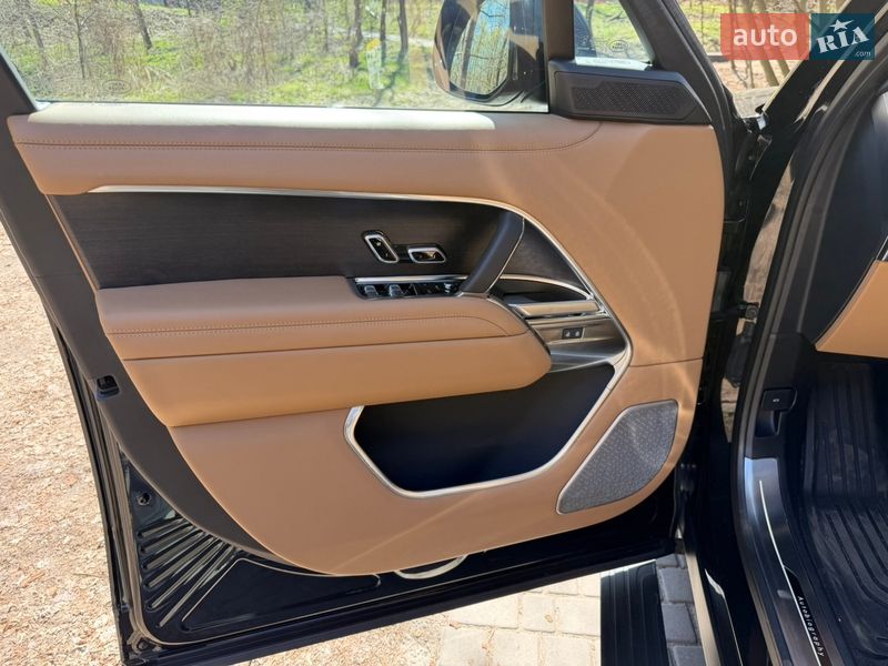 Внедорожник / Кроссовер Land Rover Range Rover 2025 в Киеве фото 14 Внедорожник / Кроссовер Land Rover Range Rover 2025 в Киеве