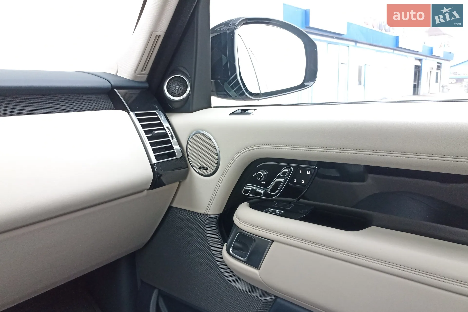 2018 Land Rover Range Rover - мініатюра 15
